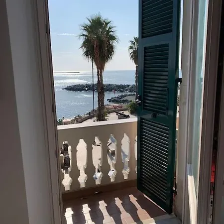 Loft 53 Waterfront Of Pegli Apartment *