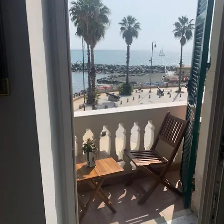 Apartment Loft 53 Waterfront Of Pegli