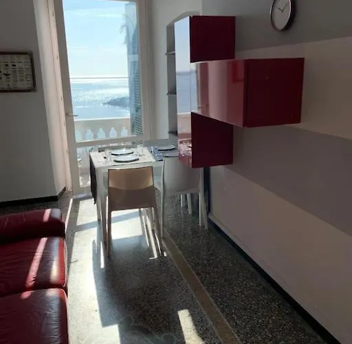 Lägenhet Loft 53 Waterfront Of Pegli