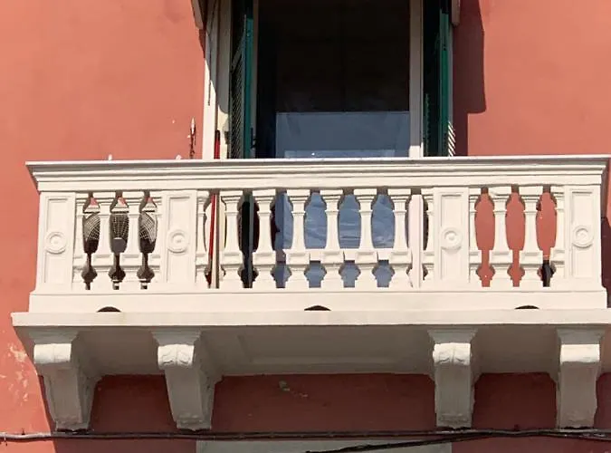 Lägenhet Loft 53 Waterfront Of Pegli *