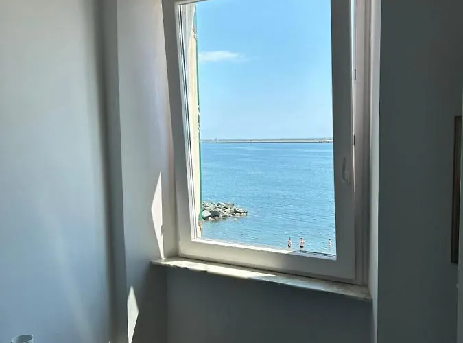 Loft 53 Waterfront Of Pegli Genua