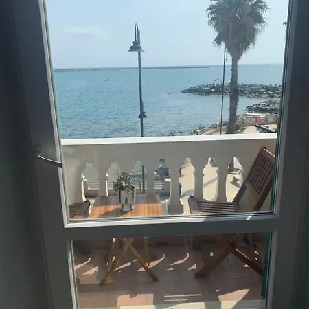 Loft 53 Waterfront Of Pegli Apartament